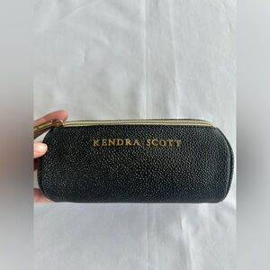 Kendra Scott Black Leather Oval Jewelry Holder Pouch
